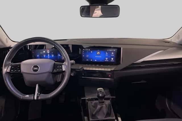 Opel Astra (2022) thumbnail 5