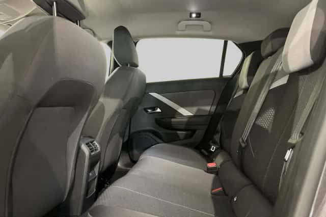 Opel Astra (2022) thumbnail 6