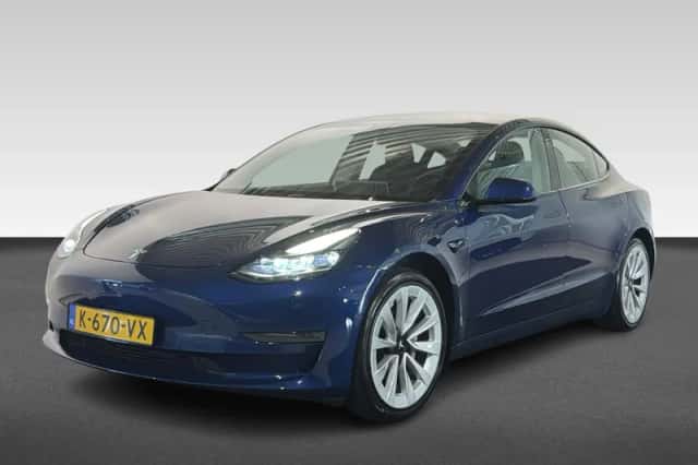 Tesla Model 3 (2021) thumbnail 1