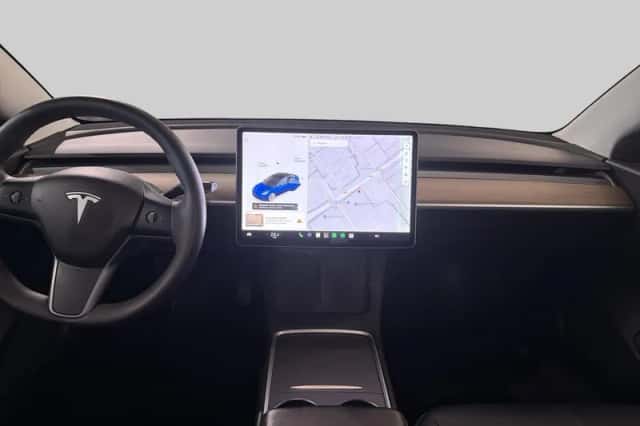 Tesla Model 3 (2021) thumbnail 5