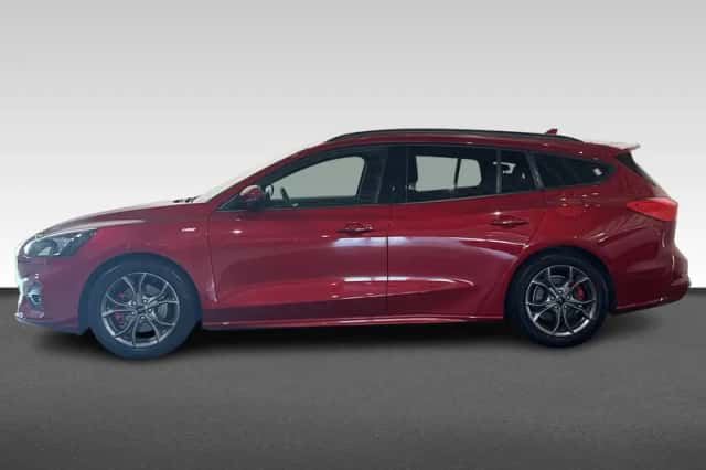Ford Focus (2021) thumbnail 2