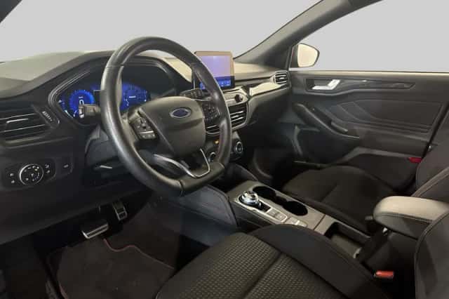 Ford Focus (2021) thumbnail 4