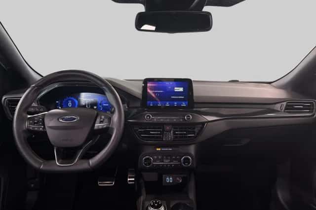 Ford Focus (2021) thumbnail 5
