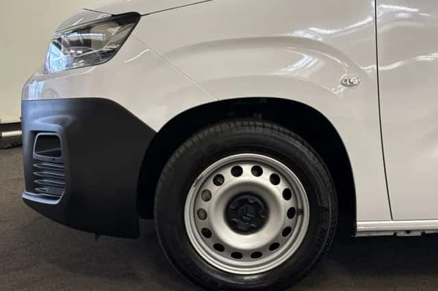 Citroën Berlingo (2023) thumbnail 5