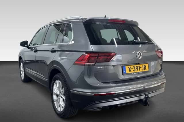Volkswagen Tiguan (2016) thumbnail 3