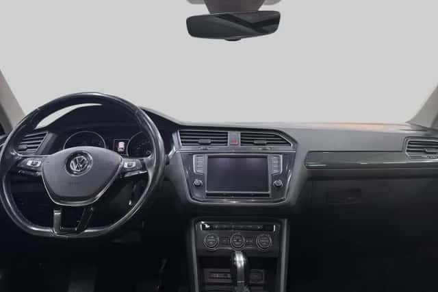 Volkswagen Tiguan (2016) thumbnail 5