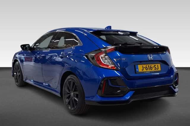 Honda Civic (2020) thumbnail 3