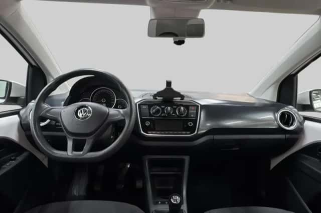 Volkswagen Up! (2018) thumbnail 5