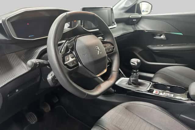 Peugeot 208 (2023) thumbnail 4