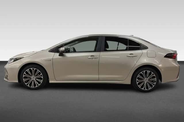 Toyota Corolla (2021) thumbnail 2