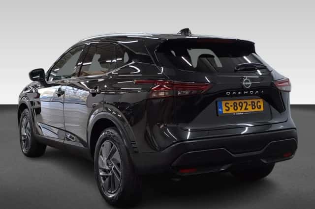 Nissan Qashqai (2023) thumbnail 3