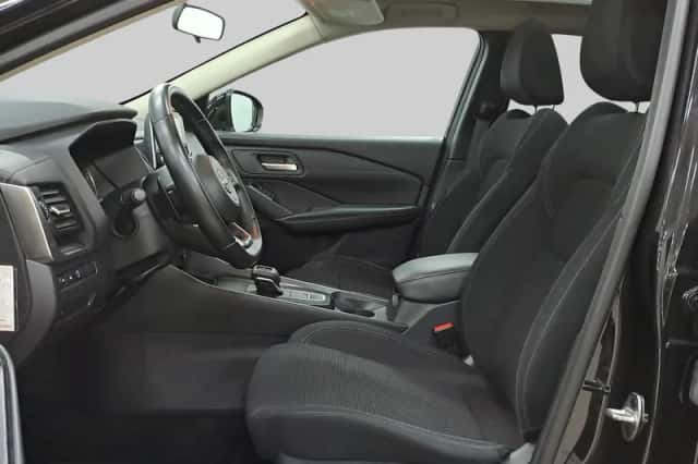Nissan Qashqai (2023) thumbnail 5