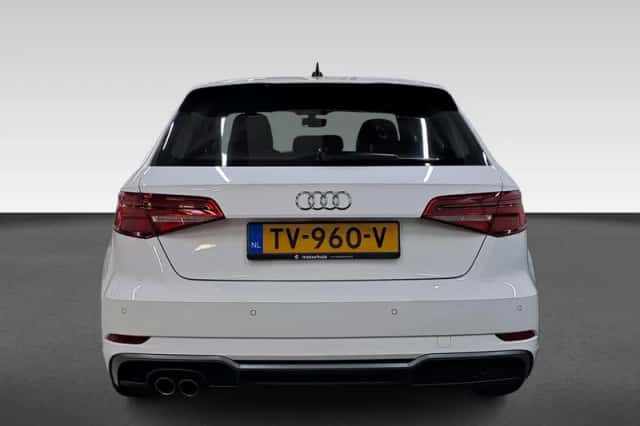 Audi A3 (2018) thumbnail 4