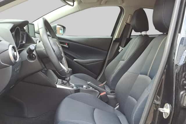 Mazda 2 (2020) thumbnail 5