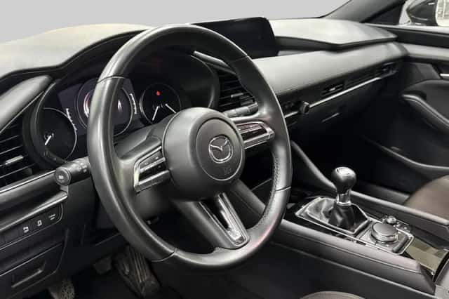 Mazda 3 (2021) thumbnail 4