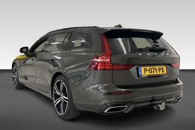 Volvo V60 (2022) thumbnail 3