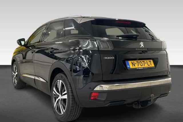 Peugeot 3008 (2021) thumbnail 3