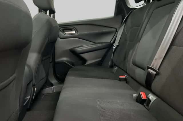 Nissan Qashqai (2023) thumbnail 6