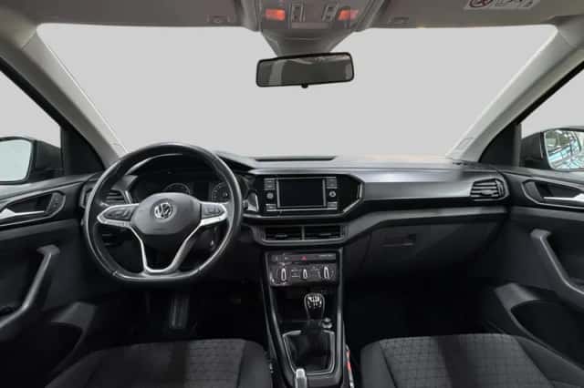 Volkswagen T-Cross (2019) thumbnail 5