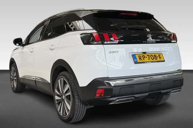 Peugeot 3008 (2018) thumbnail 3