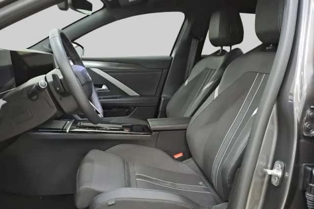 Opel Astra (2025) thumbnail 5