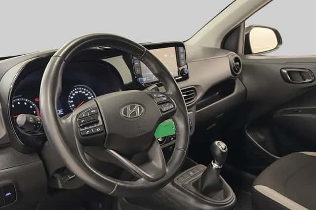 Hyundai i10 (2021) thumbnail 4