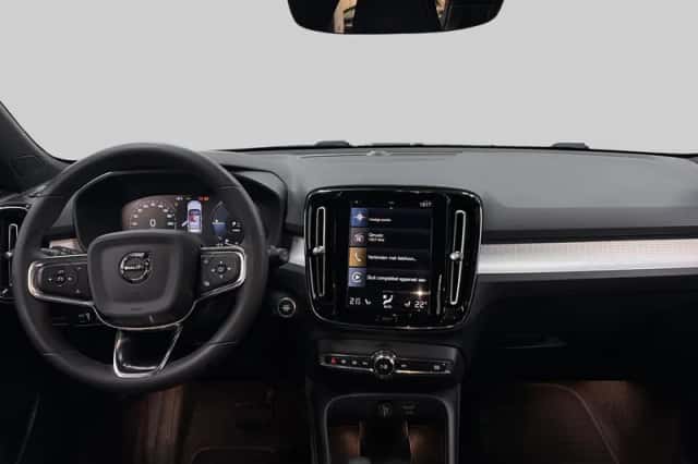 Volvo XC40 (2023) thumbnail 5