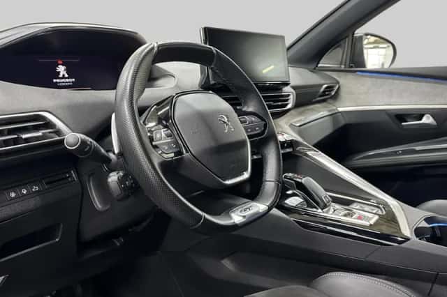 Peugeot 5008 (2022) thumbnail 4
