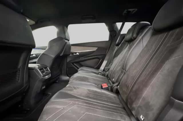 Peugeot 5008 (2022) thumbnail 6