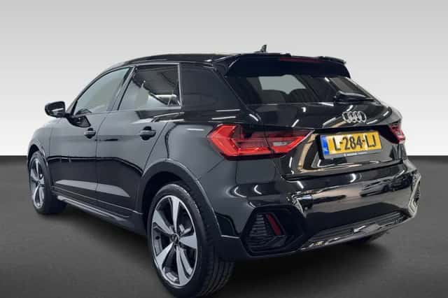 Audi A1 (2021) thumbnail 3