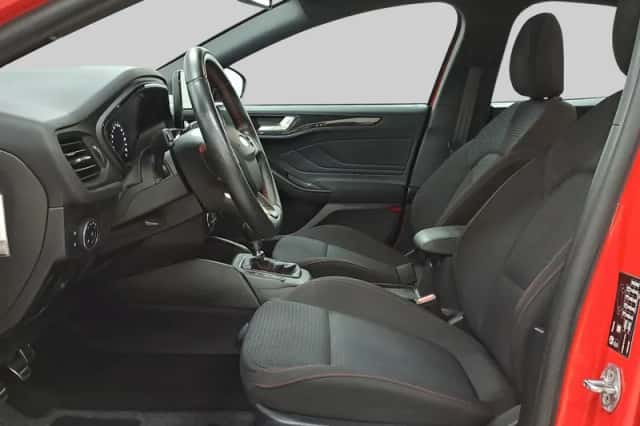 Ford Focus (2019) thumbnail 5