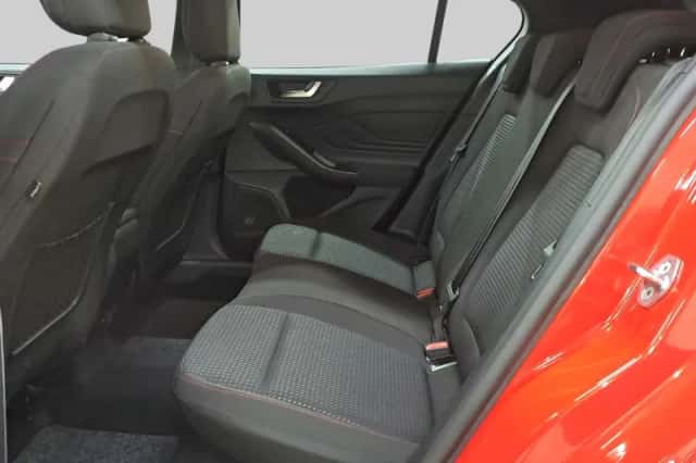 Ford Focus (2019) thumbnail 6