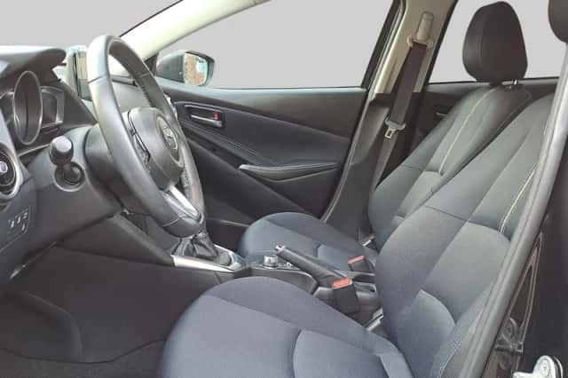 Mazda 2 (2022) thumbnail 5