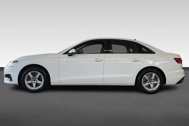 Audi A4 (2022) thumbnail 2