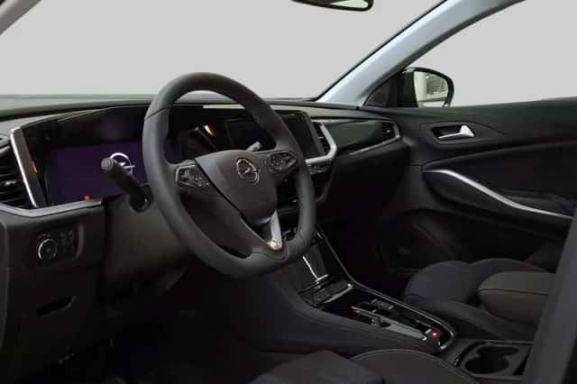 Opel Grandland (2024) thumbnail 4