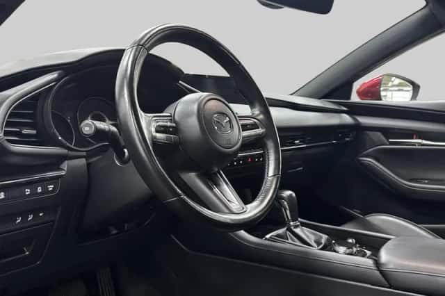 Mazda 3 (2022) thumbnail 4
