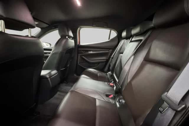 Mazda 3 (2022) thumbnail 6