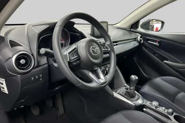 Mazda 2 (2021) thumbnail 4