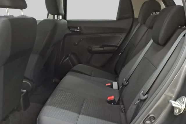 Suzuki Swift (2024) thumbnail 6
