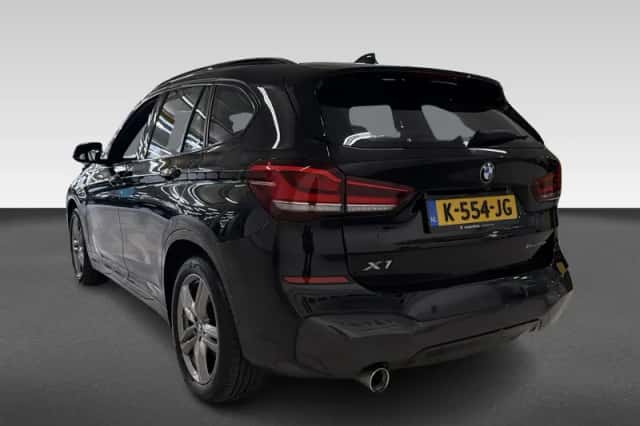 BMW X1 (2021) thumbnail 3