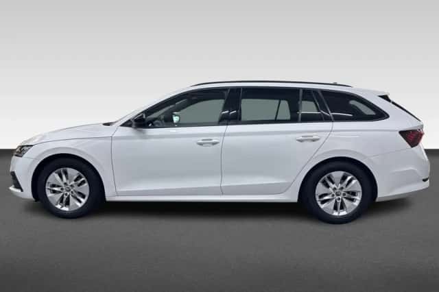 Škoda Octavia (2021) thumbnail 2