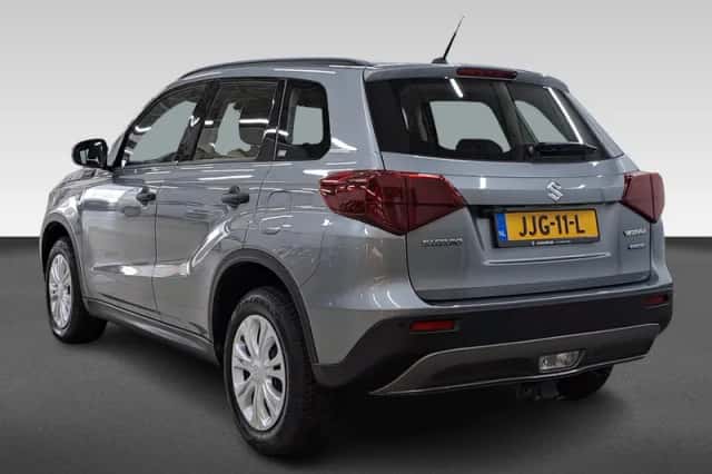 Suzuki Vitara (2021) thumbnail 3