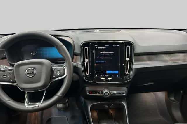 Volvo C40 (2021) thumbnail 5