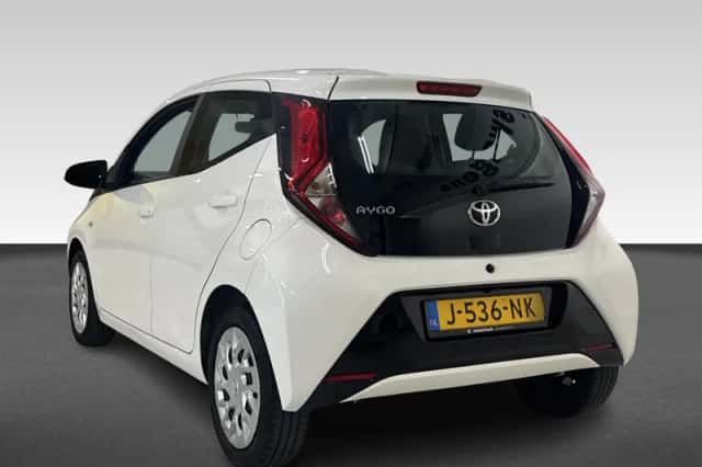 Toyota Aygo (2020) thumbnail 3