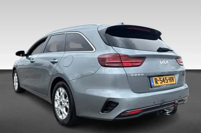 Kia Ceed Sportswagon (2022) thumbnail 3