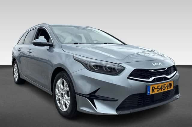 Kia Ceed Sportswagon (2022) thumbnail 5