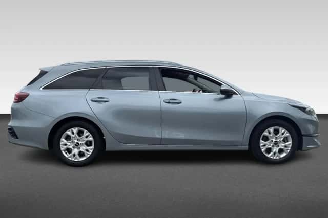 Kia Ceed Sportswagon (2022) thumbnail 6