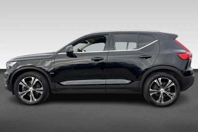 Volvo XC40 (2021) thumbnail 2
