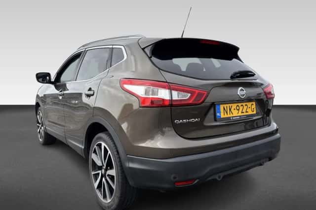 Nissan Qashqai (2016) thumbnail 3