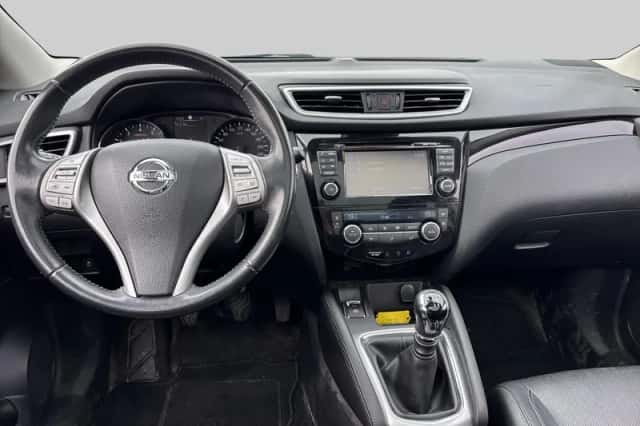 Nissan Qashqai (2016) thumbnail 5